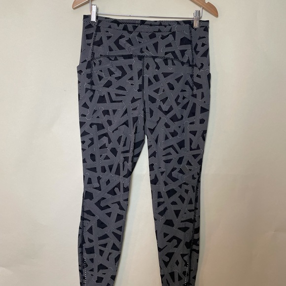 Lululemon Labyrinth Swift Speed Leggings 10 - Picture 6 of 7